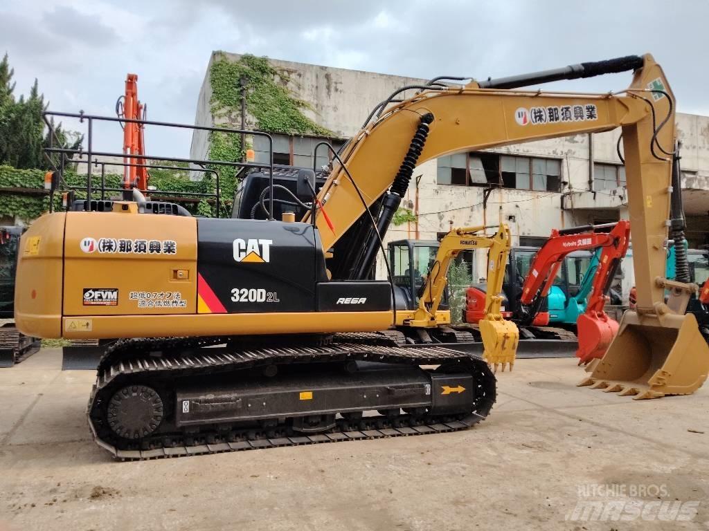 CAT 320D Excavatoare pe șenile
