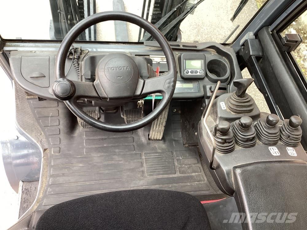 Toyota 8FDJF35 Stivuitor diesel