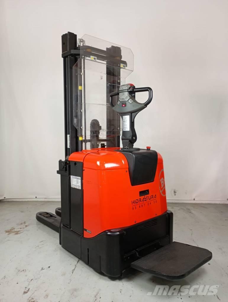 BT SPE 125 Transpaleti autopropulsanti