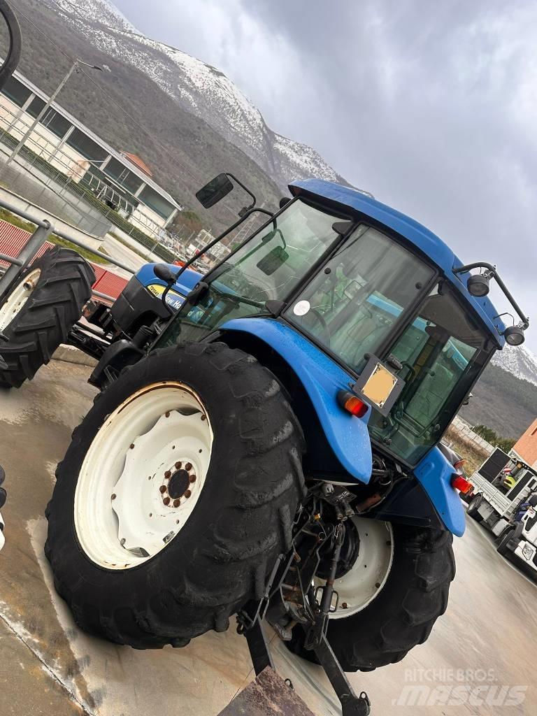 New Holland TD 5040 Tractoare