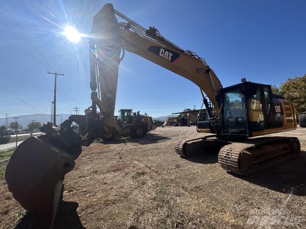 CAT 323 EL Excavatoare pe șenile
