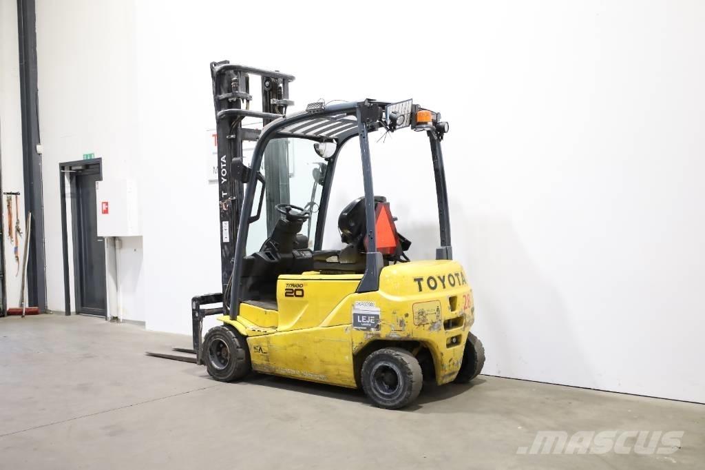 Toyota 8FBM20T Stivuitor electric