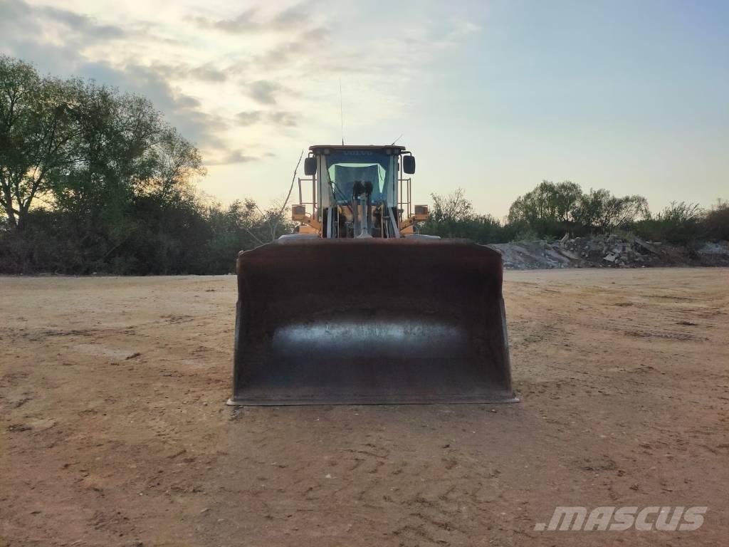 Volvo L 110 G Încarcatoare cu excavator