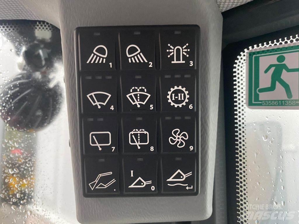 Yanmar V120 Incarcator pe pneuri
