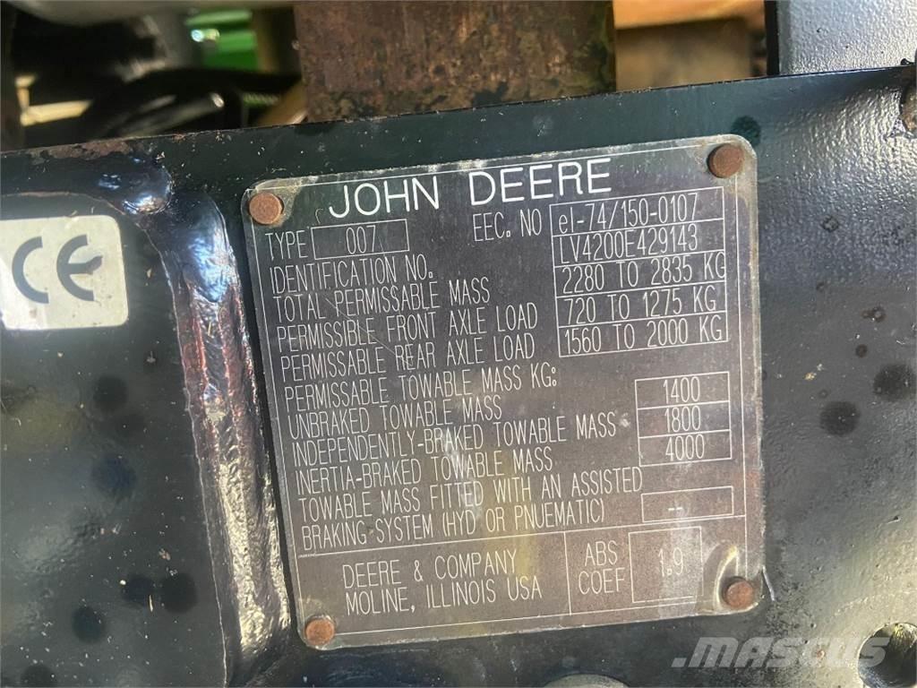 John Deere 4200 Tractoare compacte