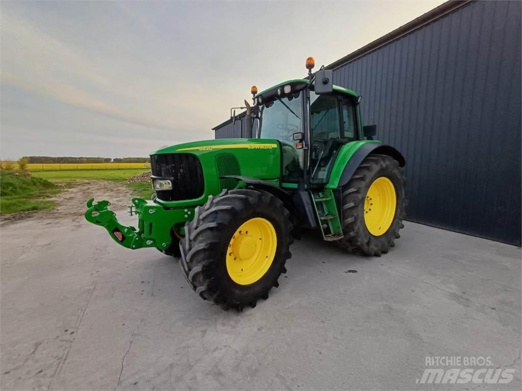 John Deere 6820 Tractoare