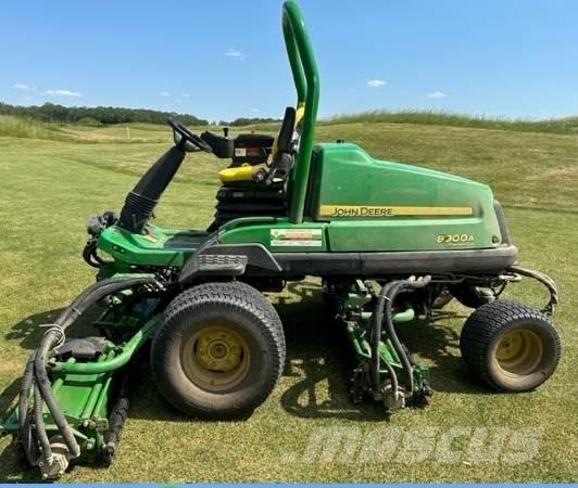 John Deere 8900A Riding mowers