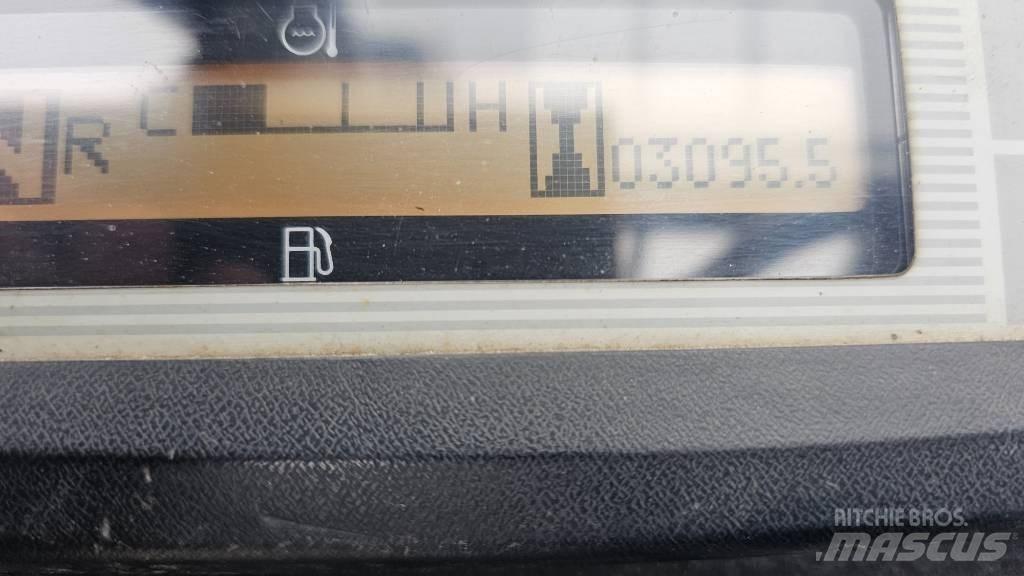 Nissan UG1D2A32LQ Stivuitor GPL