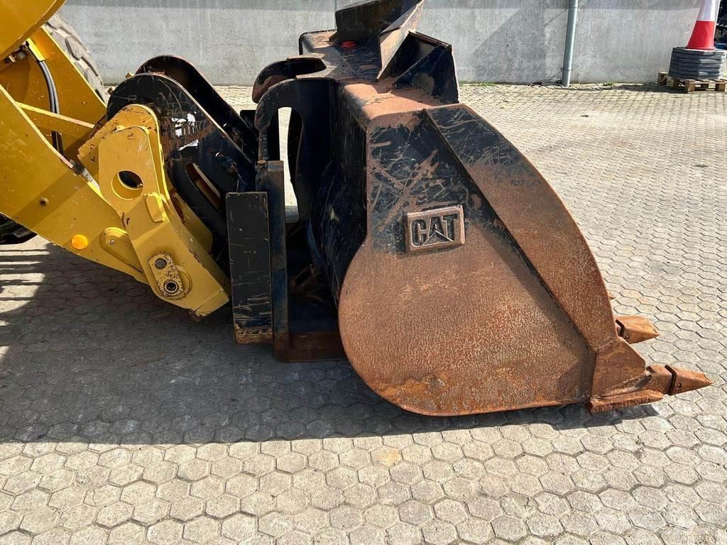 CAT 926M Incarcator pe pneuri