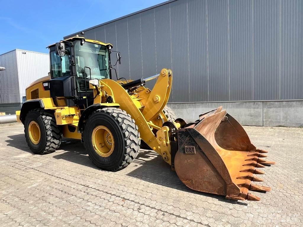 CAT 926M Incarcator pe pneuri