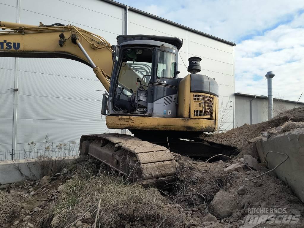 Komatsu 228 Excavatoare pe șenile
