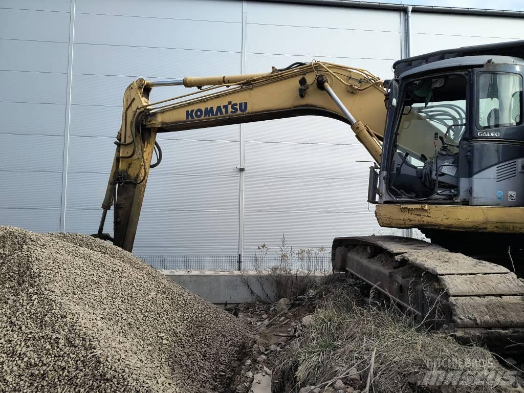 Komatsu 228 Excavatoare pe șenile
