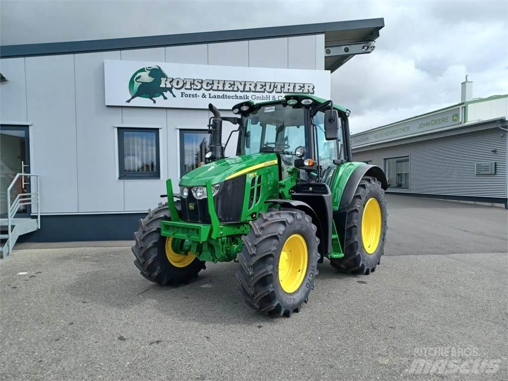 John Deere 6110M Tractoare
