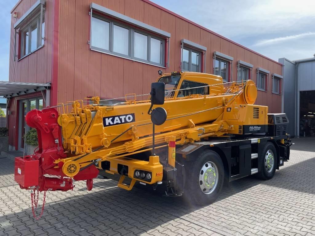 Kato CR-130Rv Macara teren accidentat