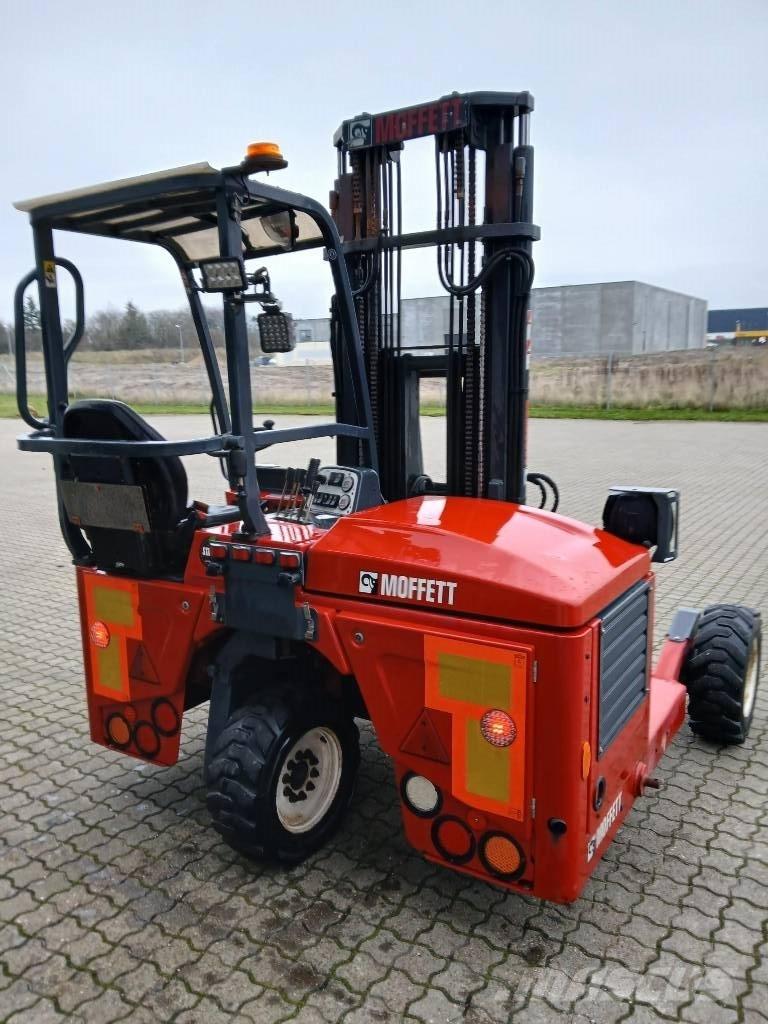 Moffett M4 25.3 NX Stivuitor diesel