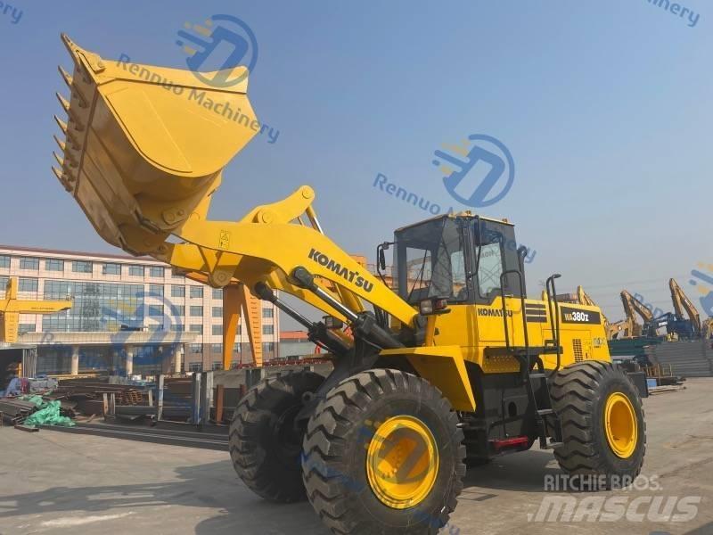 Komatsu WA380 Incarcator pe pneuri