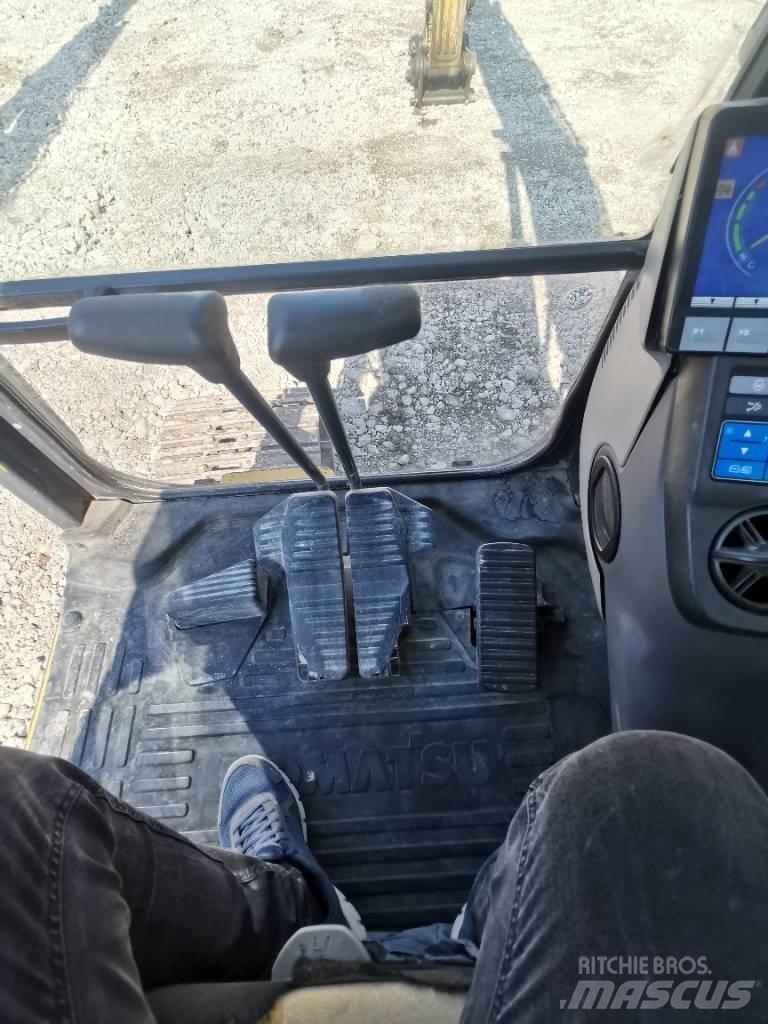Komatsu PC 240 Excavatoare pe șenile
