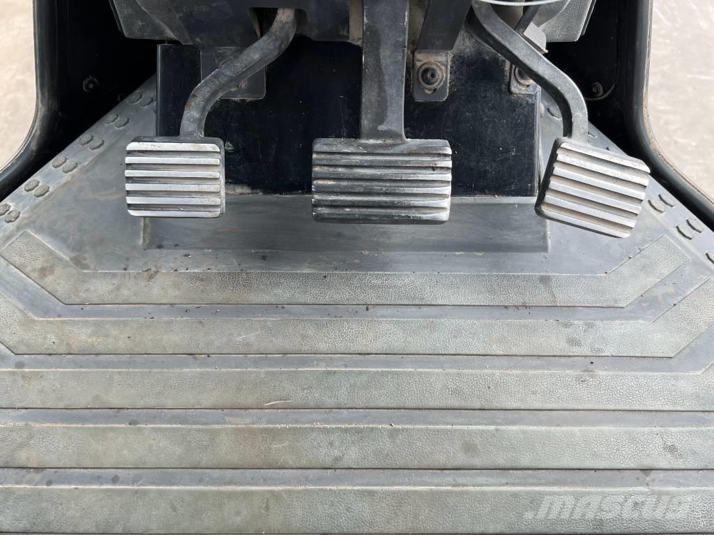 CAT 140M2 AWD Gredere