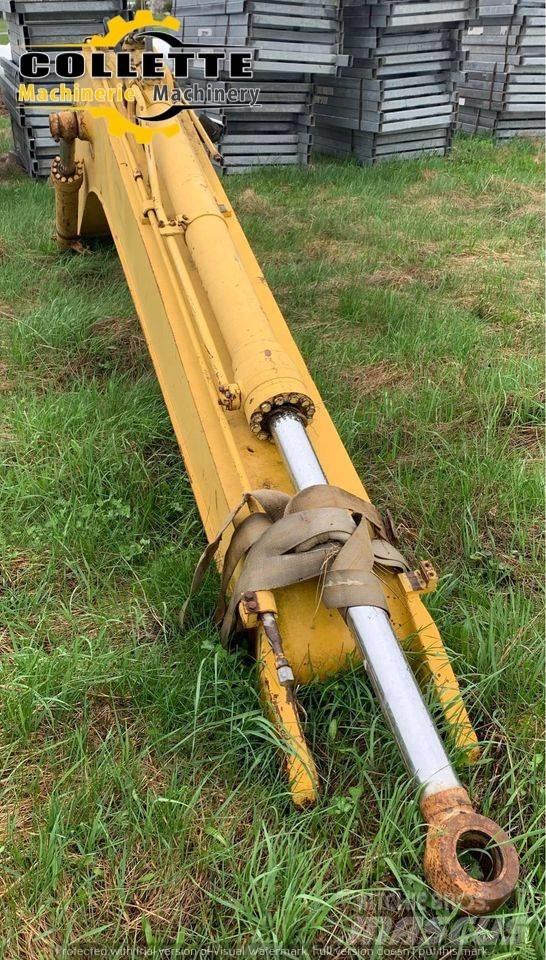 Komatsu PC 150 Excavatoare pe șenile
