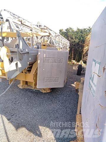 Potain IGO 15 Self erecting cranes