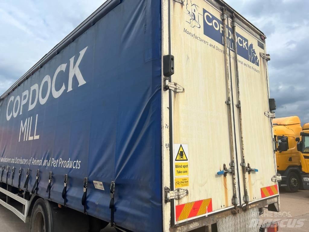 Scania P 230 Camion cu prelata