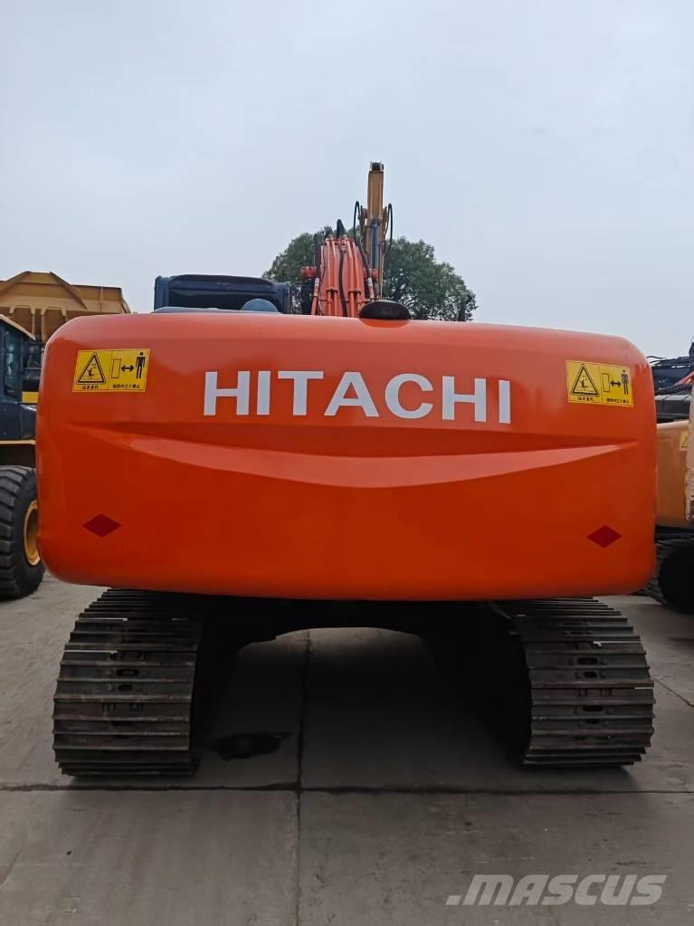 Hitachi ZX 210 Excavatoare pe șenile
