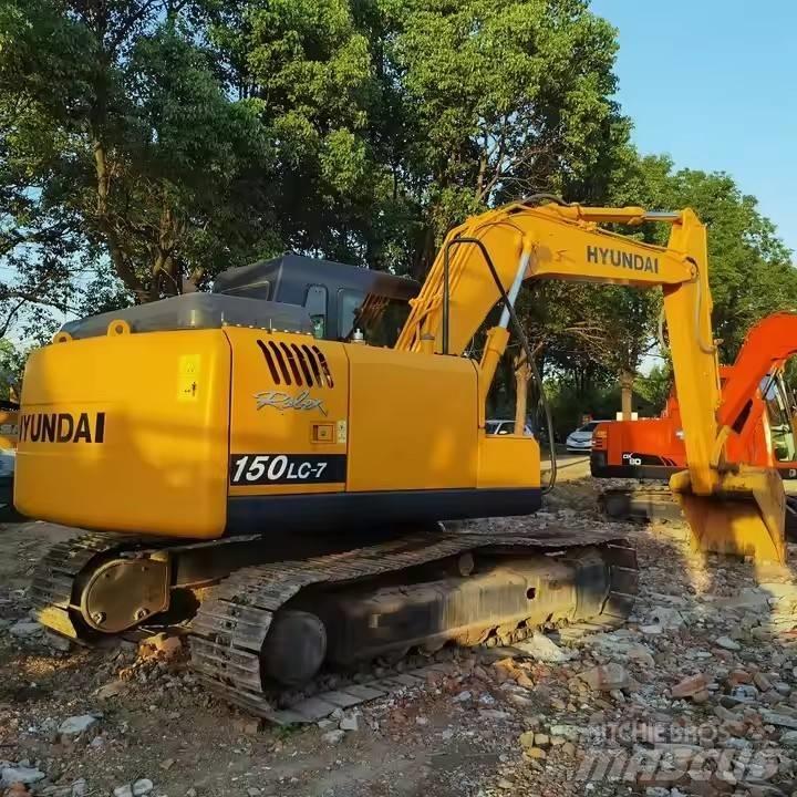 Hyundai 150LC-7 Excavatoare pe șenile
