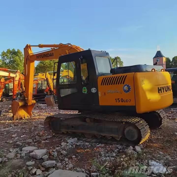 Hyundai 150LC-7 Excavatoare pe șenile
