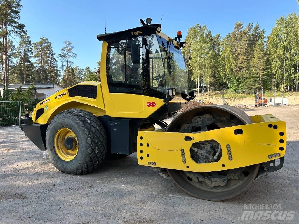 Bomag BW 213 Compactoare monocilindrice