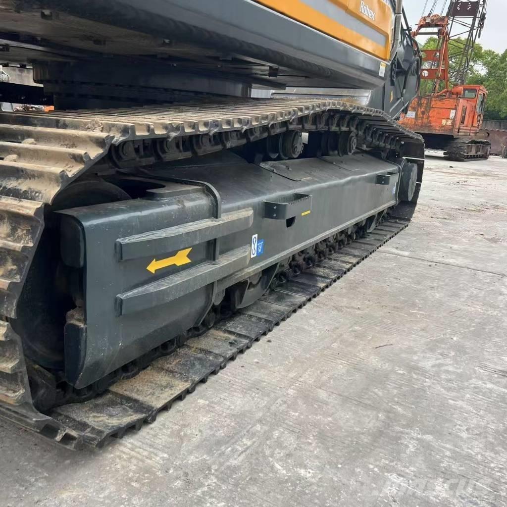 Hyundai R330LC-9T Excavatoare pe șenile
