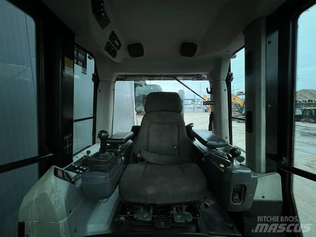 CAT 963D Încarcatoare cu excavator
