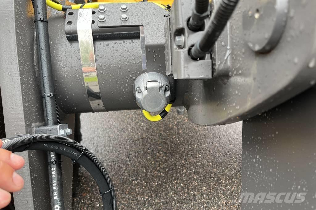 Volvo L 30 Incarcator pe pneuri