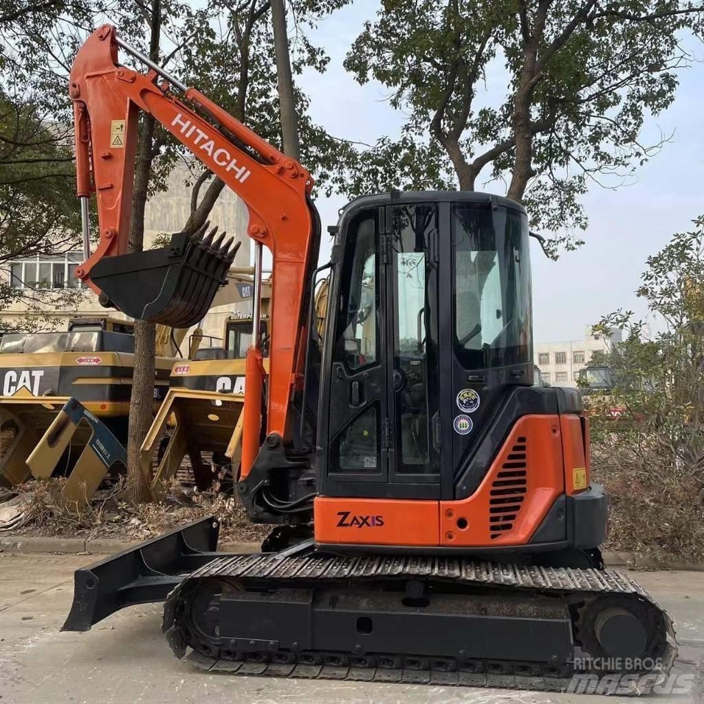 Hitachi ZX50 Mini excavatoare < 7t