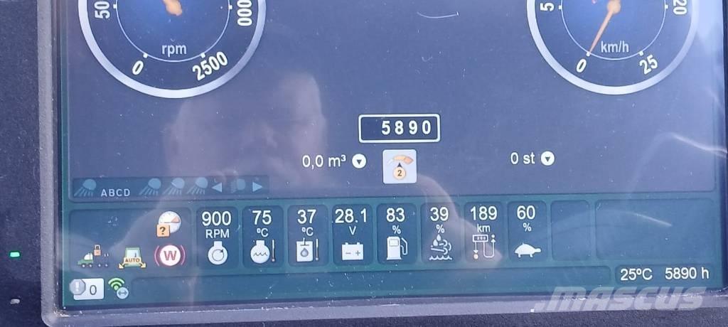 John Deere 1110 G Transportoare