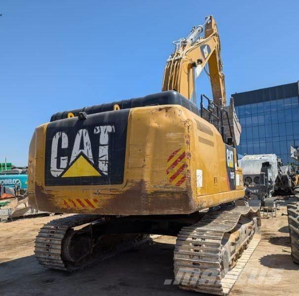 CAT 330 Excavatoare pe șenile

