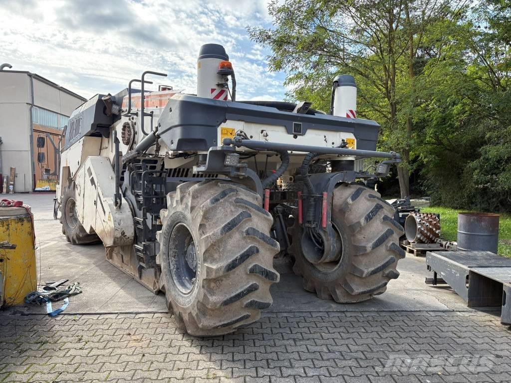 Wirtgen WR 240i Reciclatori asfalt
