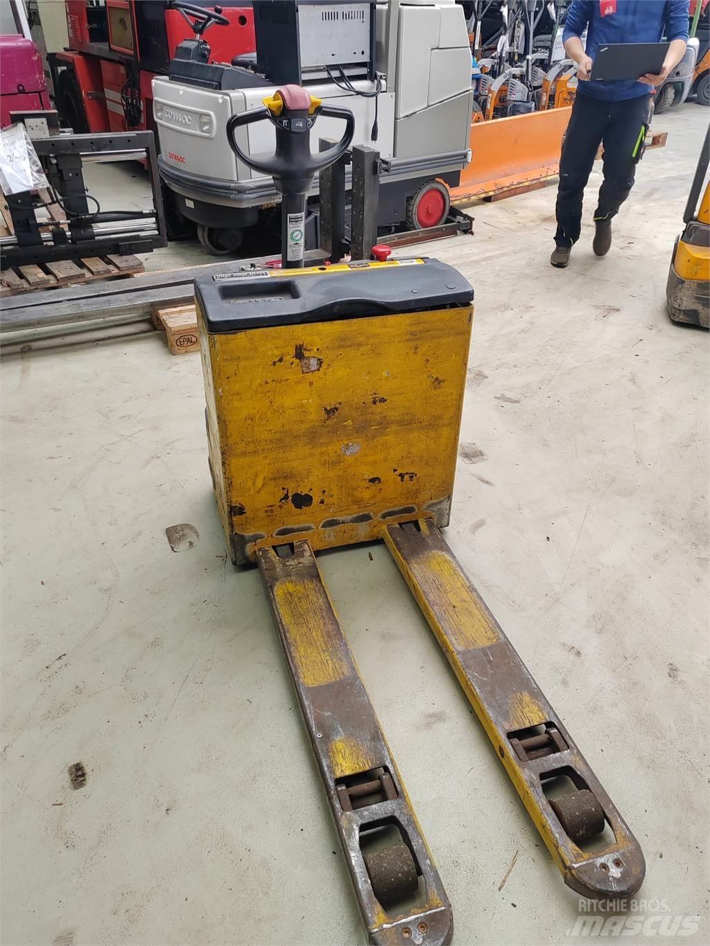 Om-Pimespo TL 18 Transpaleta manuala