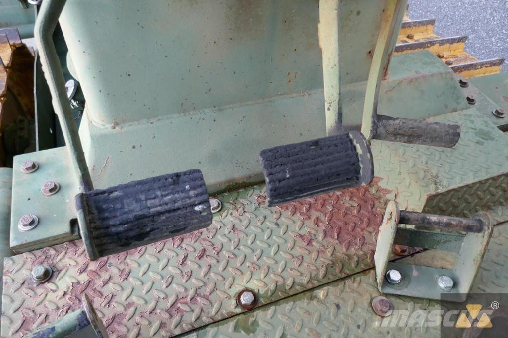 CAT D7G Ex-army Buldozere pe senile