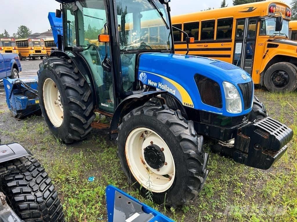 New Holland T 4040 Tractoare