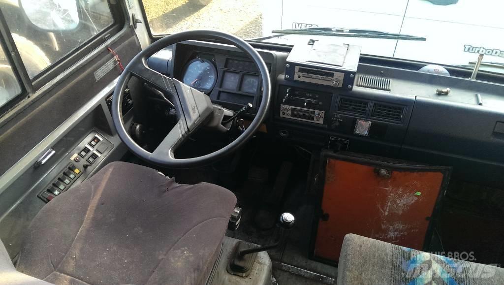 Hino RB145 Autobuze scolare