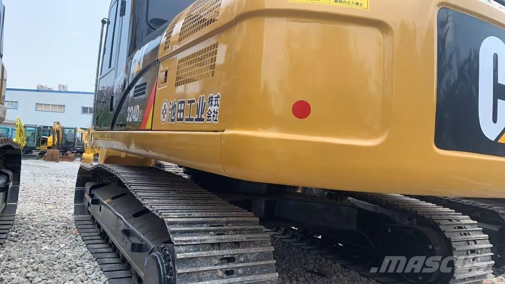 CAT 324 D L Excavatoare pe șenile
