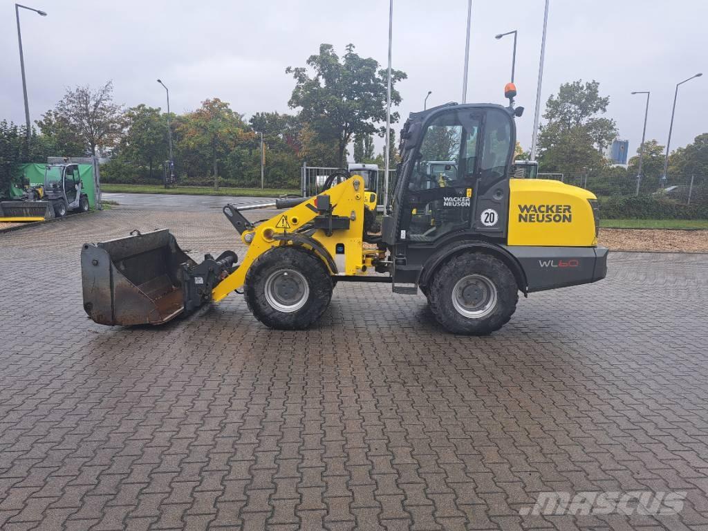 Wacker Neuson WL 60 Incarcator pe pneuri