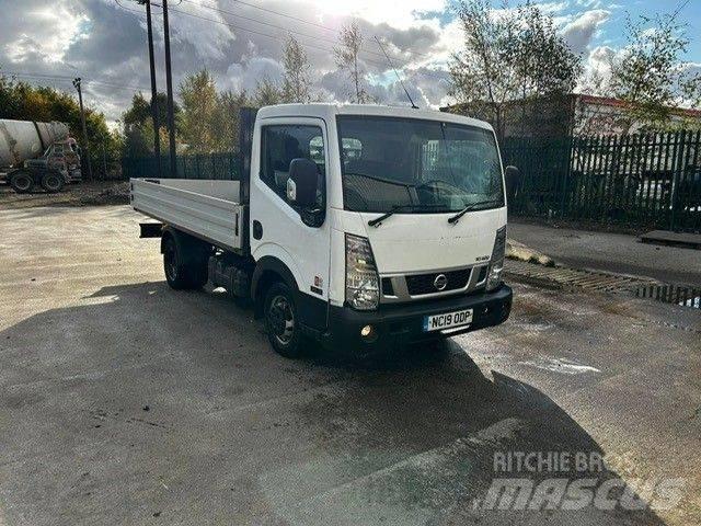 Nissan NT400 Cabstar Pick up/Platou