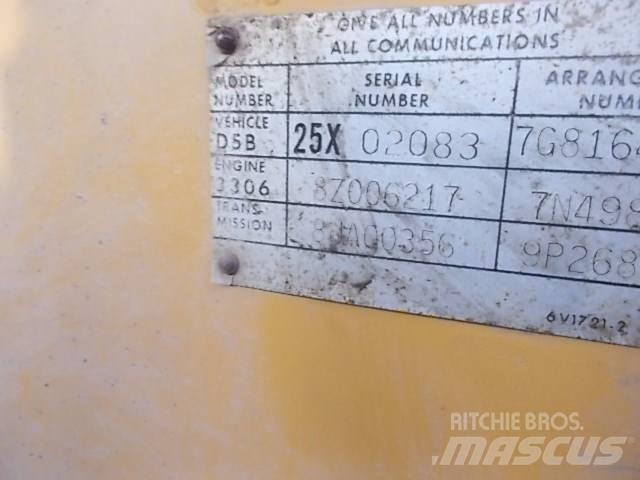 CAT D 5 B Buldozere pe senile