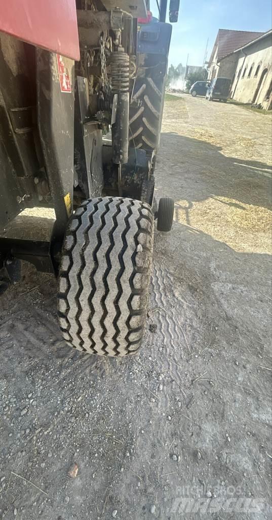 Case IH RB 464 Masina de balotat cilindric
