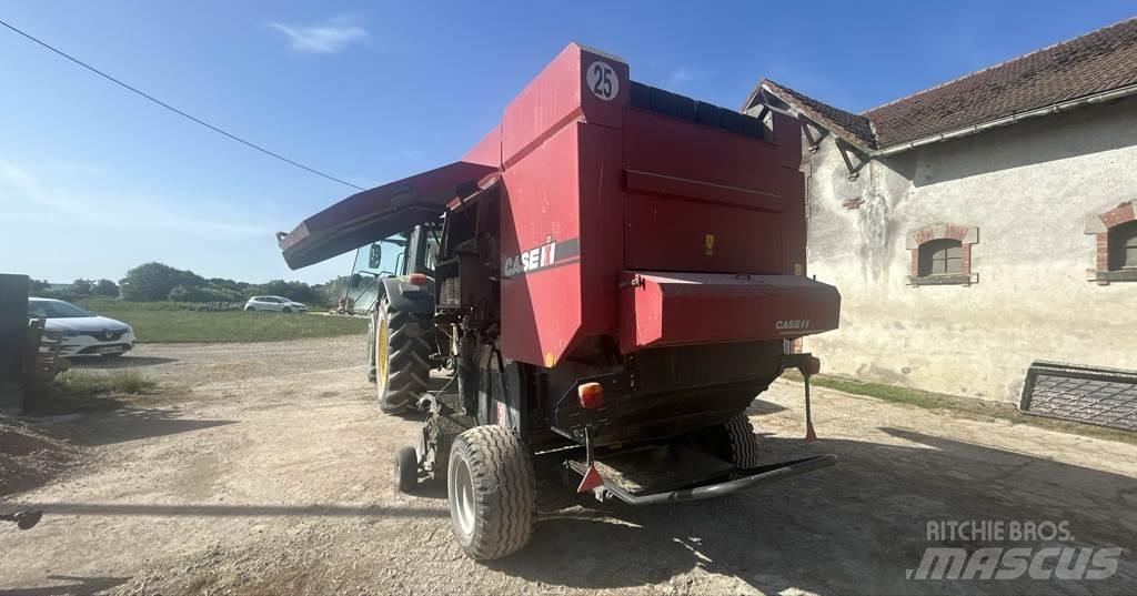 Case IH RB 464 Masina de balotat cilindric