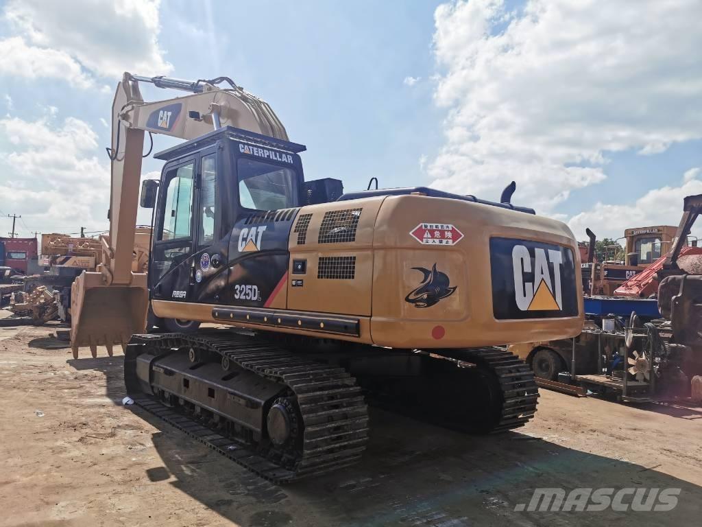 CAT 325DL Excavatoare pe șenile
