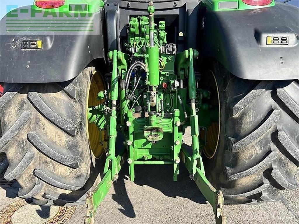 John Deere 6215r Tractoare