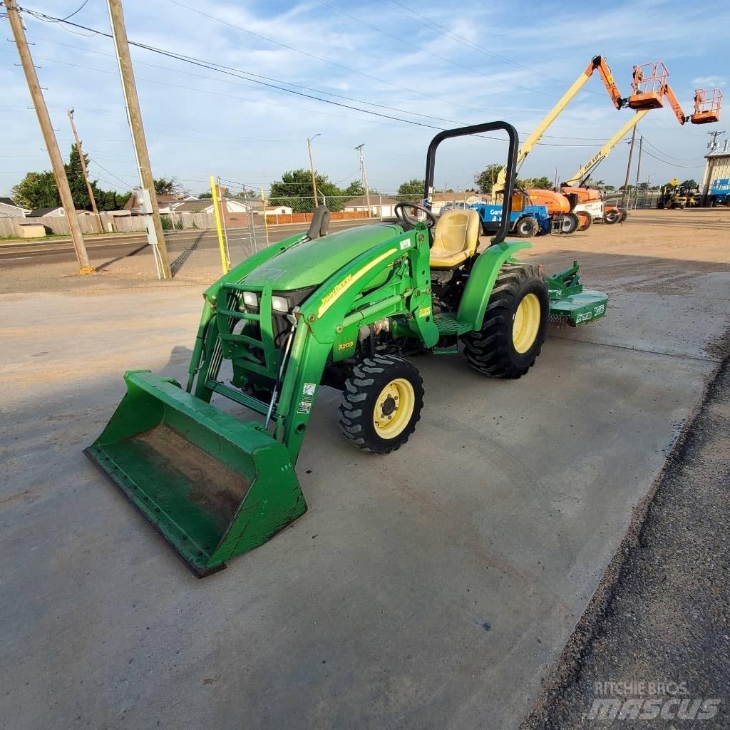 John Deere 3203 Tractoare compacte