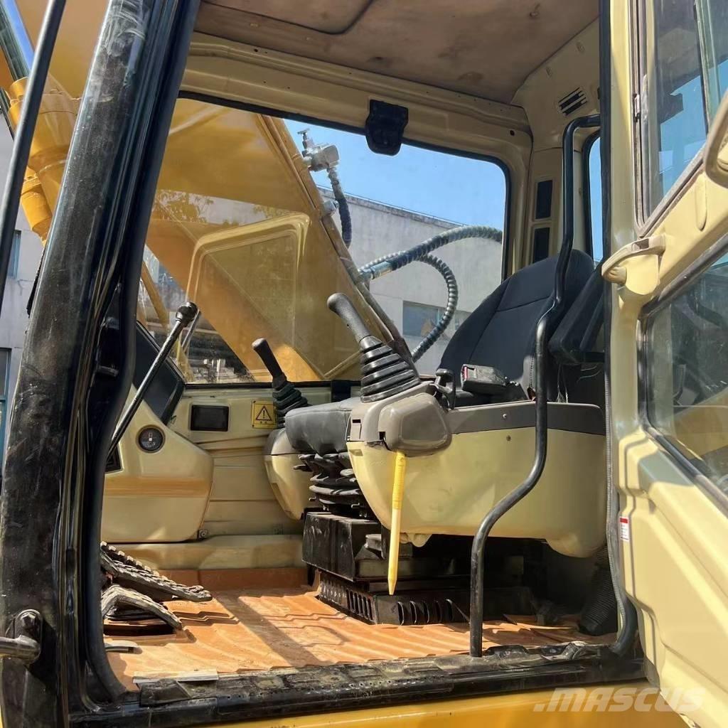 CAT 320 B Excavatoare pe șenile
